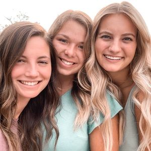 Meet your Posher, Ciera